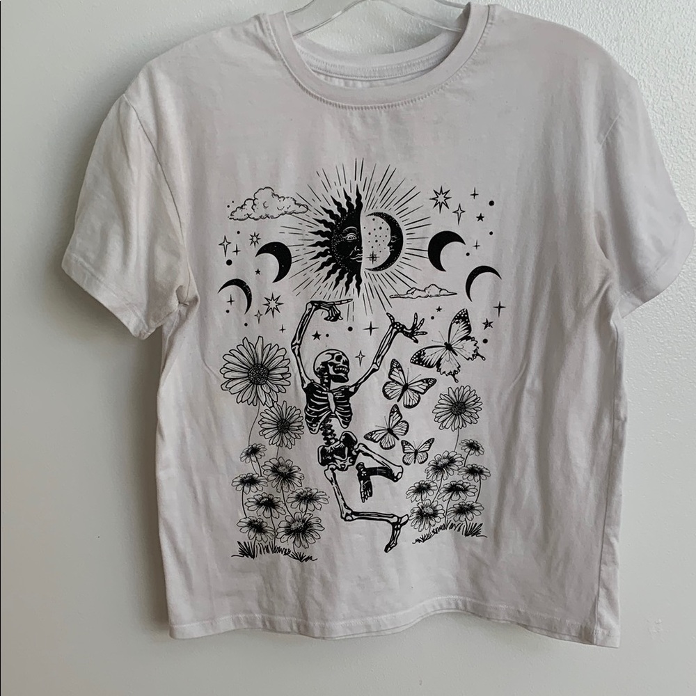 Spiritualy scaletal Grungey White Tee Shirt.